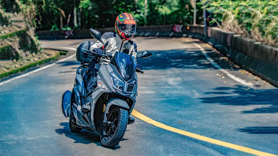 requisitos para andar en moto en colombia