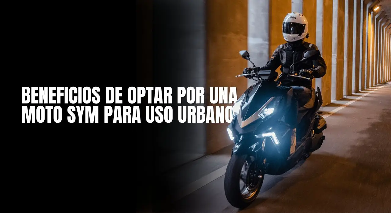 Persona conduciendo una moto Sym en la ciudad, destacando la eficiencia, maniobrabilidad y ahorro de combustible en el tráfico urbano.